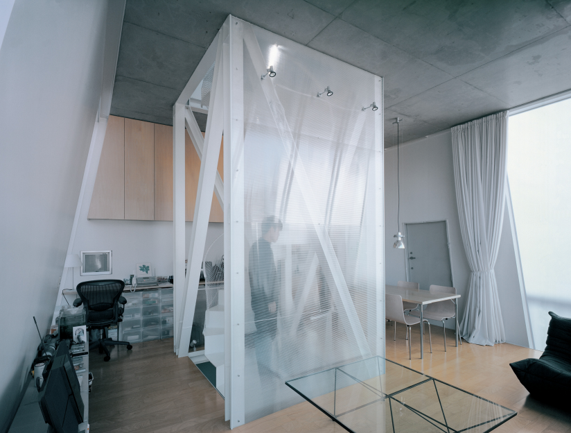 宅 Small House in Aoyama/妹岛和世 Kazuyo Sejima
阳光板/PC板/聚碳酸酯板 Polycarbonate Sheet